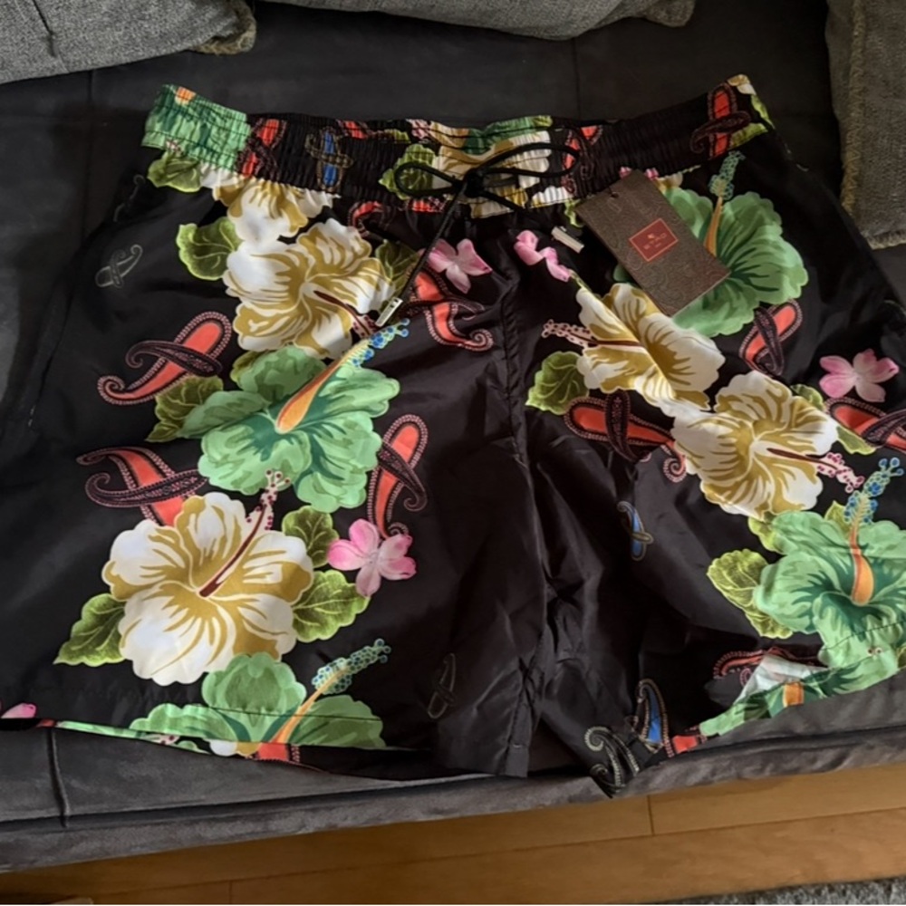 Etro men’s black floral swim trunks